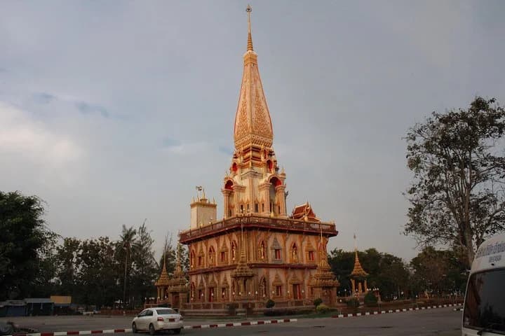 Private food Tour + Sightseeing +Thai Cooking class - 3