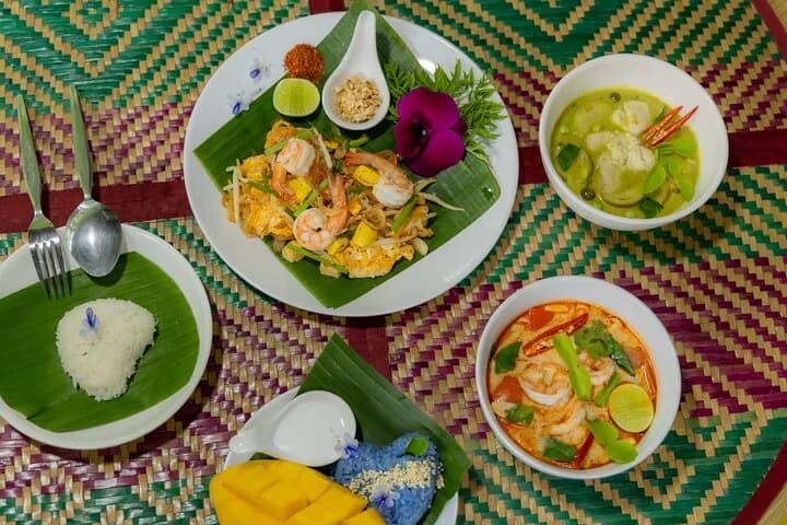 Street Food Tasting bar + one hour Thai Cooking - 4