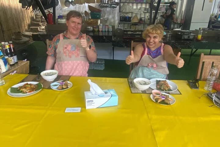 Street Food Tasting bar + one hour Thai Cooking - 5