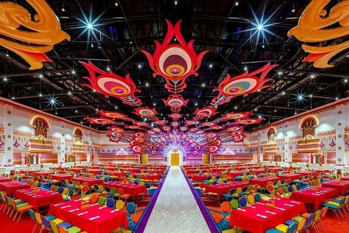Phuket’s Dazzling Spectacle: Carnival Magic Theme Park Experience - 4