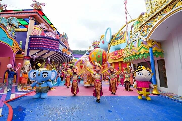 Phuket’s Dazzling Spectacle: Carnival Magic Theme Park Experience - 5