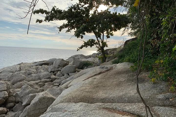 Trekking for sunset - 3