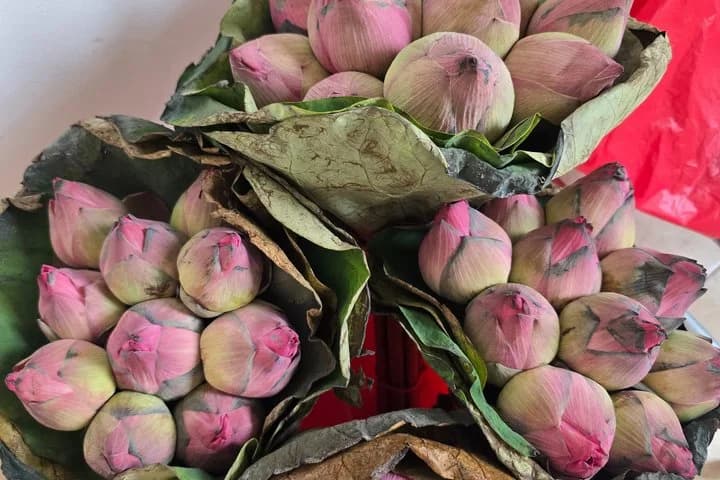 Thai Flower Art in Phuket - 5