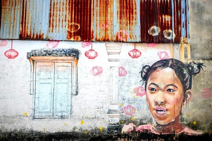 Phuket Old Town Street Art Walk & Tile Painting Workshop - 4