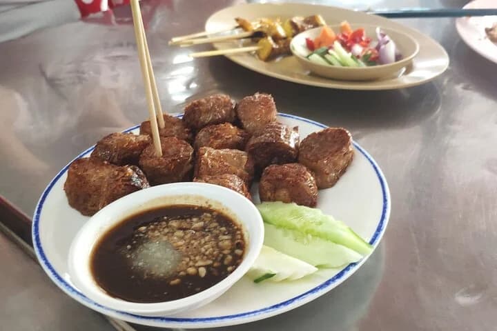 Phuket Food Tour and City Walk by Jane - 2