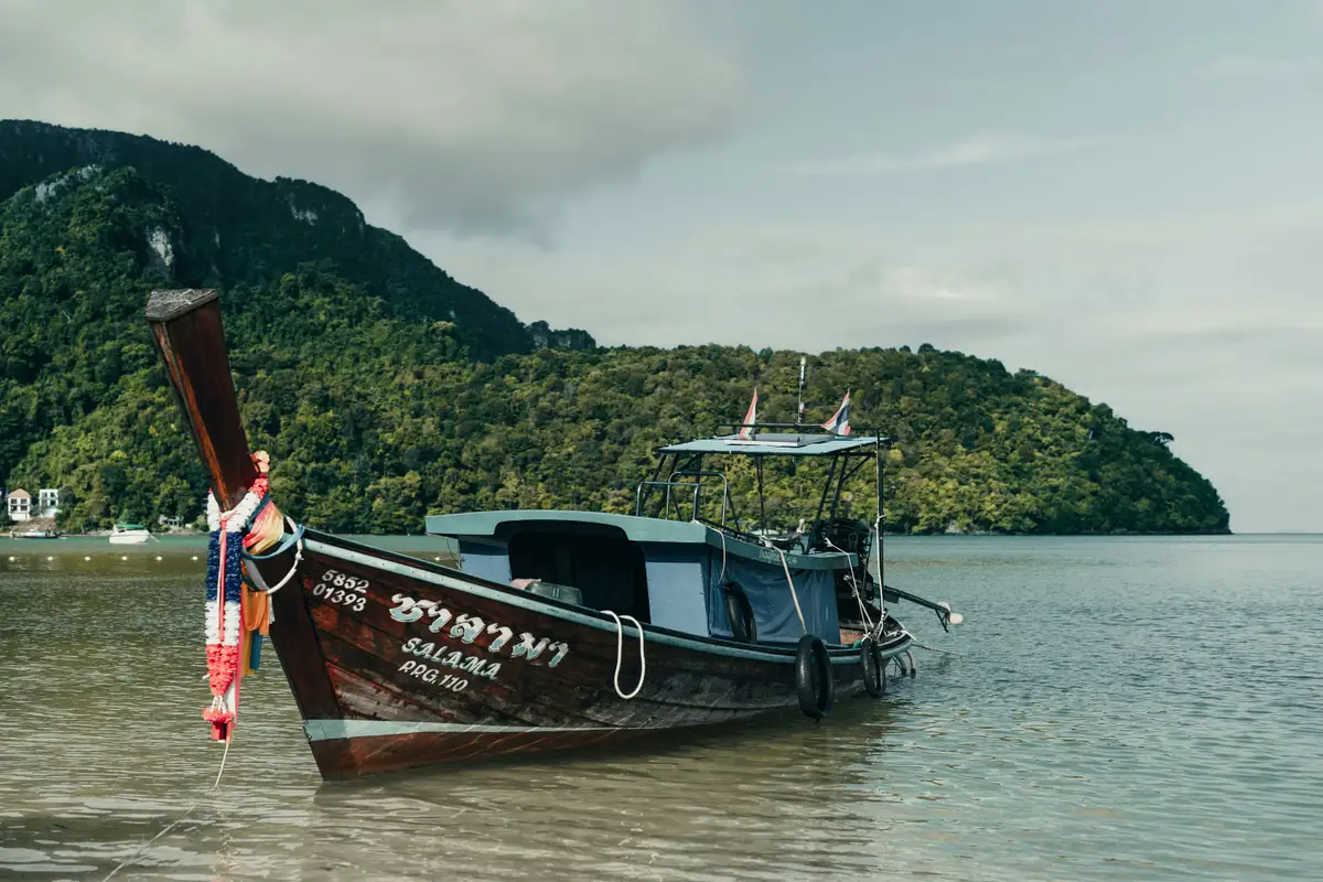 One-day Krabi itinerary route from Phuket to Railay and the Four Islands