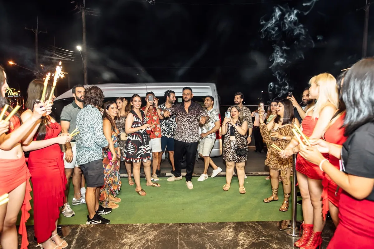 VIP pub crawl group photo at a handpicked Phuket club